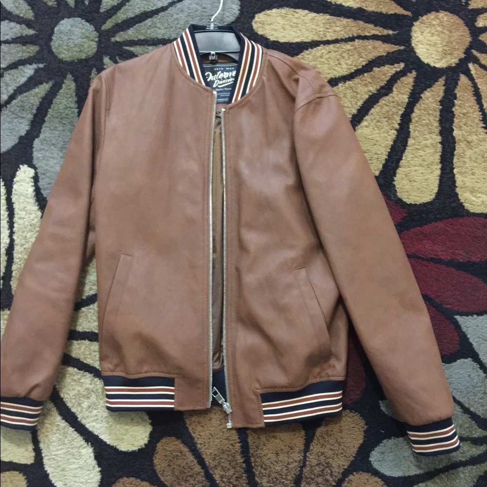 Zara Men’s Leather Jacket (medium)